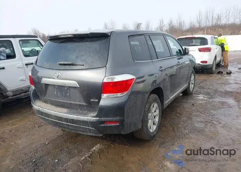 2013 Toyota Highlander Base V6 из США, поврежденный, VIN 5TDBK3EH2DS207799
